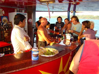 Sun Tours boat trips to the Cambodian Islands in the Gulf of Thailand in Sihanoukville.